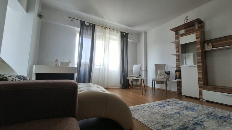 Piata Muncii, Iancului, apartament 1989, decomandat, 3 camere.