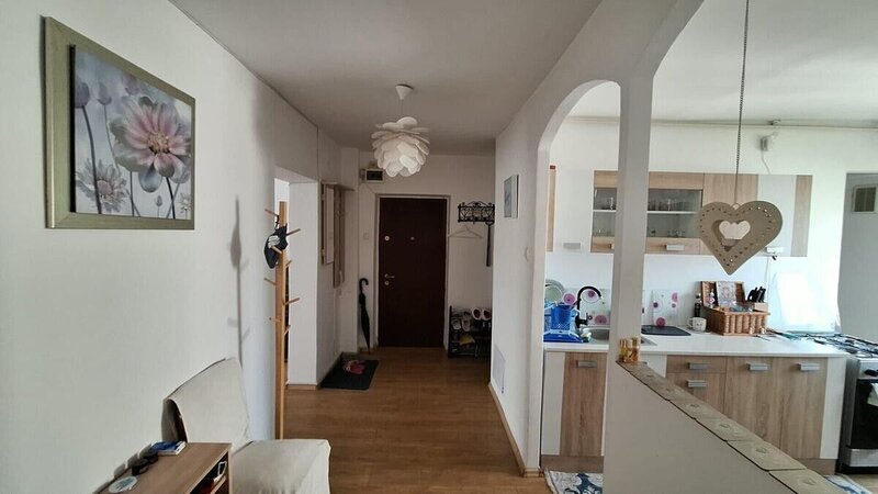 Piata Muncii, Iancului, apartament 1989, decomandat, 3 camere.